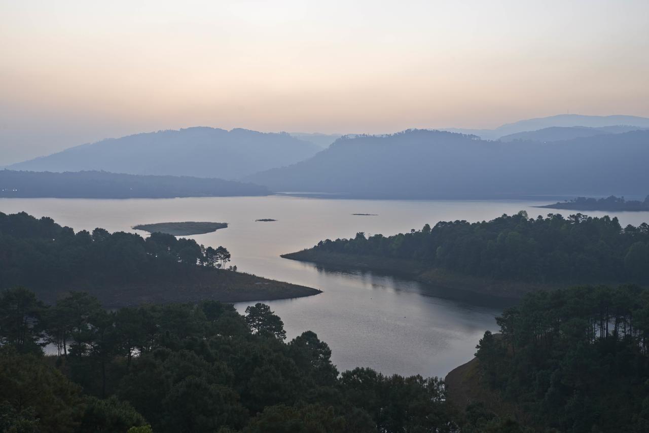 Ri Kynjai Serenity By The Lake Hotel Shillong Exterior photo